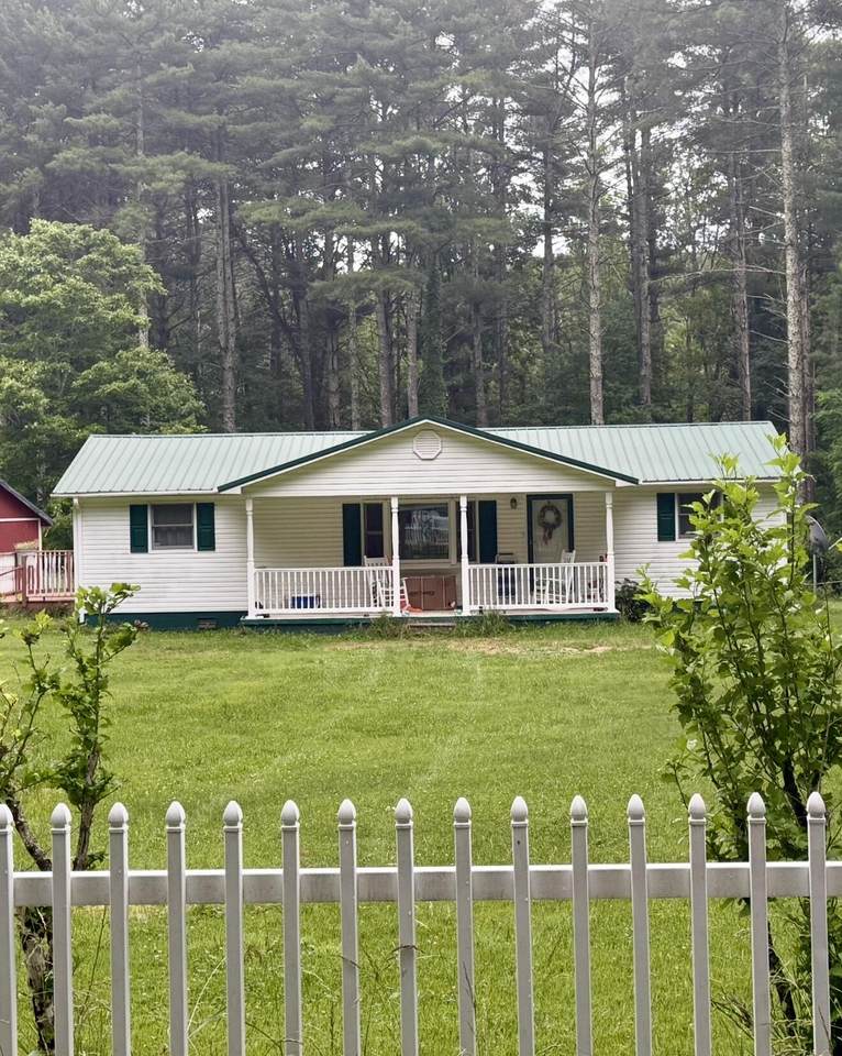https://bt-photos.global.ssl.fastly.net/greenbrier/1280_boomver_1_26-776-2.jpg