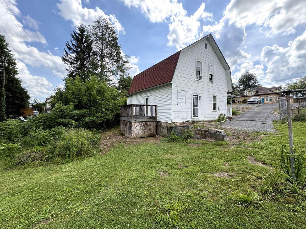 206 Johnstown Rd - Photo 1