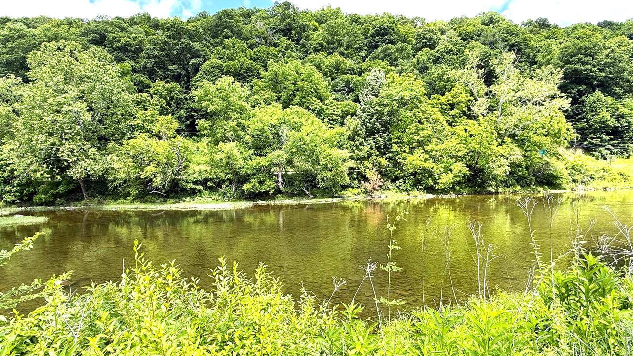 https://bt-photos.global.ssl.fastly.net/greenbrier/1280_boomver_1_26-791-2.jpg