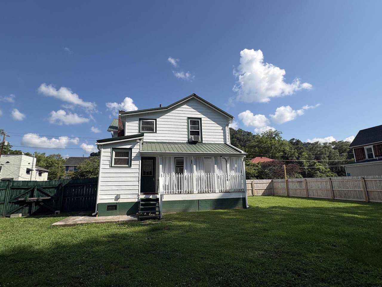 https://bt-photos.global.ssl.fastly.net/greenbrier/1280_boomver_1_26-885-2.jpg