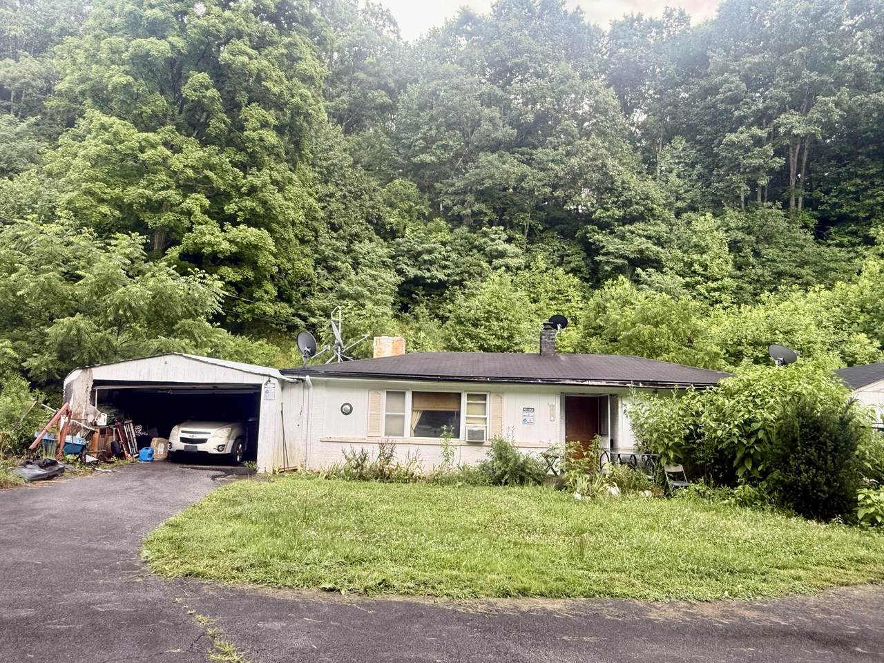 3818 Brook St - Photo 1