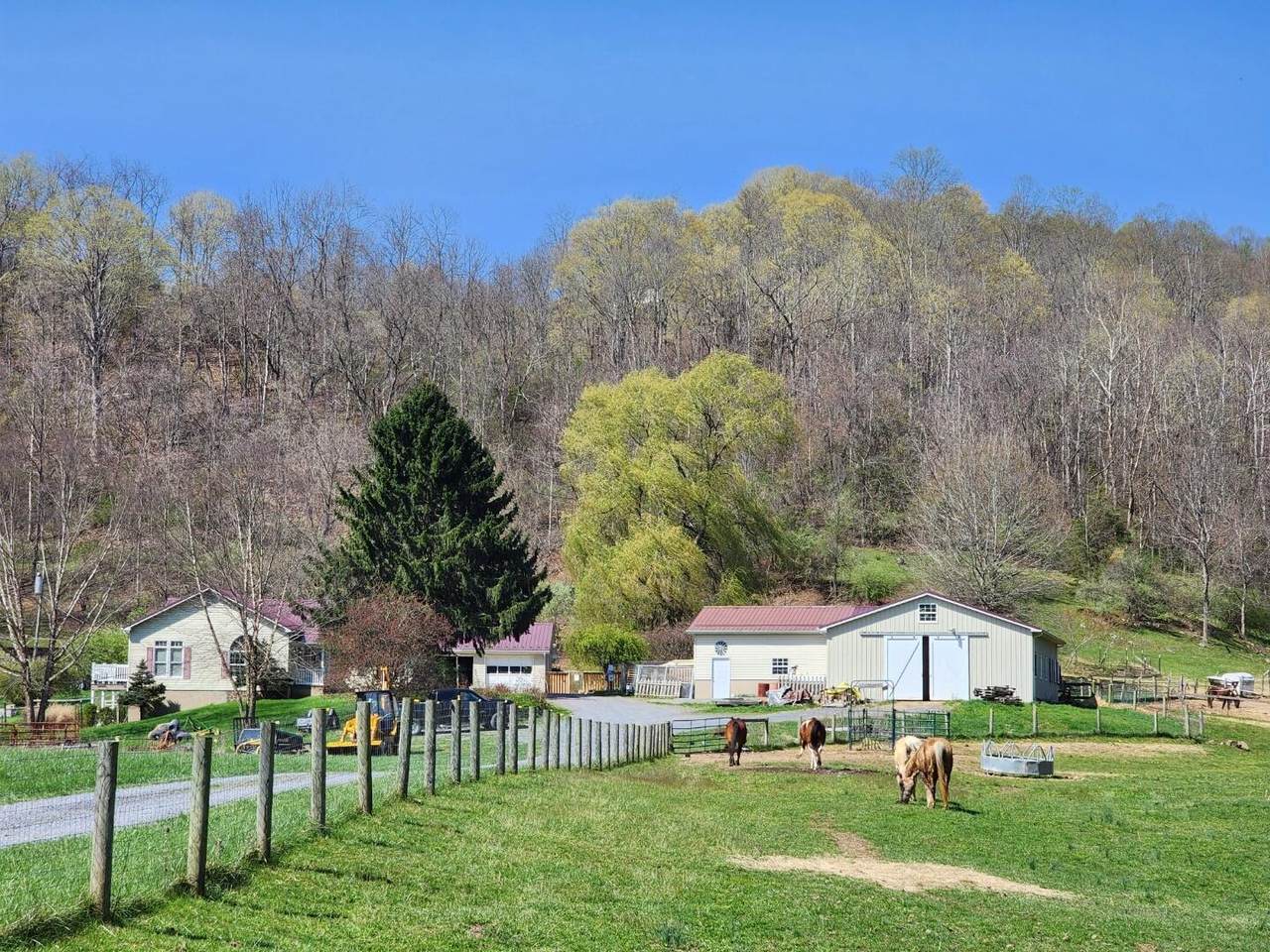 3627 Sampson Road - Photo 1
