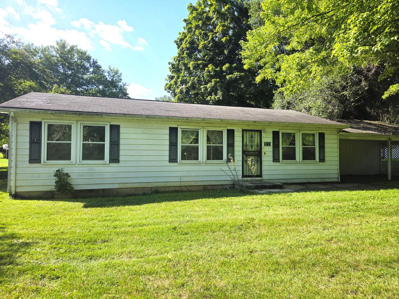 1210 Wolf Creek Rd - Photo 1