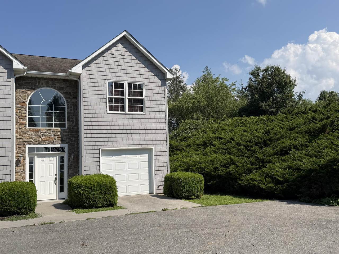 149 Townhouse Lane - Photo 1