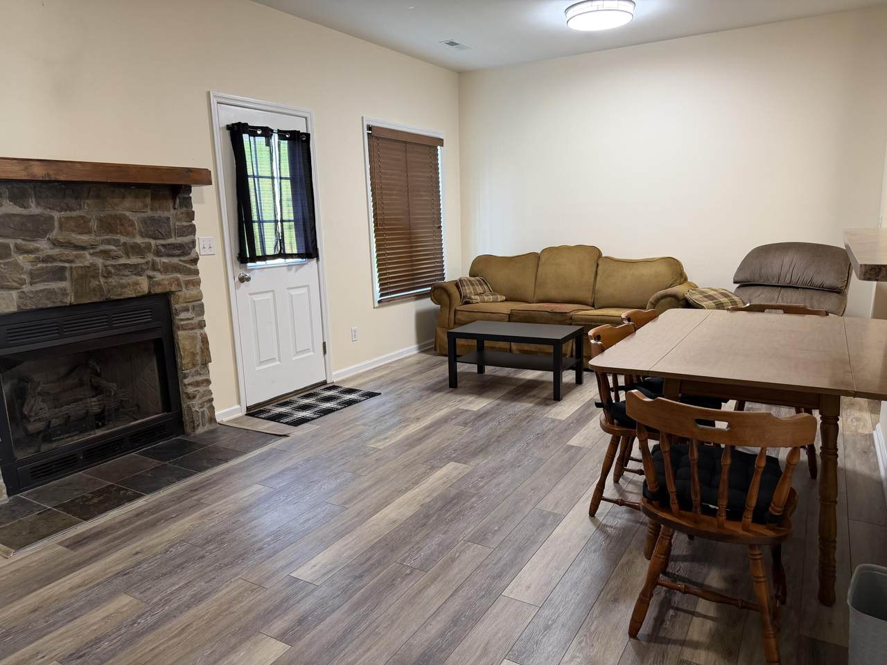https://bt-photos.global.ssl.fastly.net/greenbrier/1280_boomver_1_26-919-2.jpg