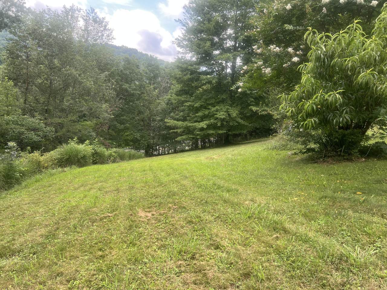 https://bt-photos.global.ssl.fastly.net/greenbrier/1280_boomver_1_26-927-2.jpg