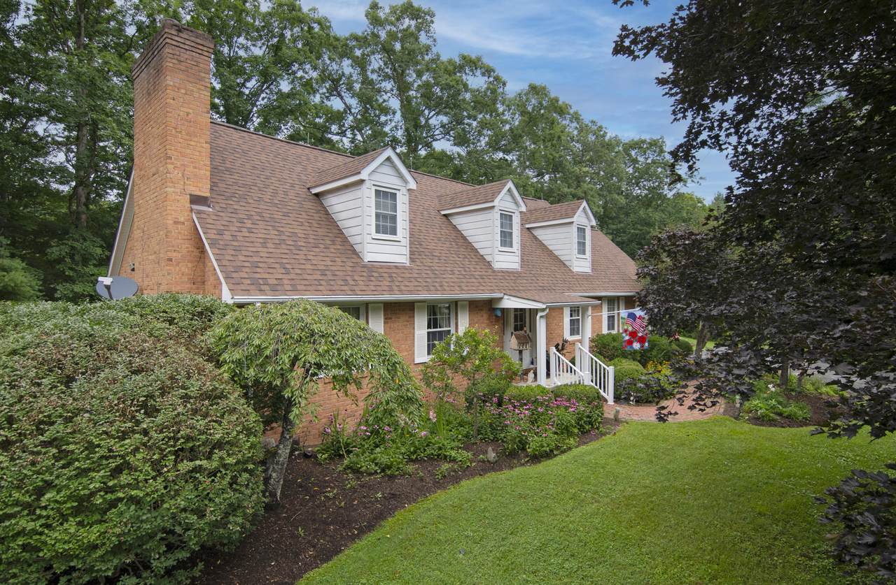 108 Montague Dr - Photo 1
