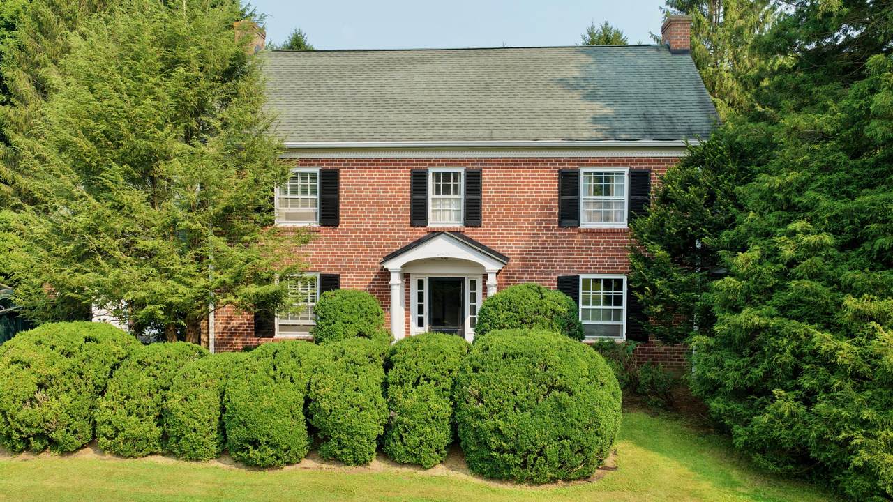 192 Sunset Dr - Photo 1