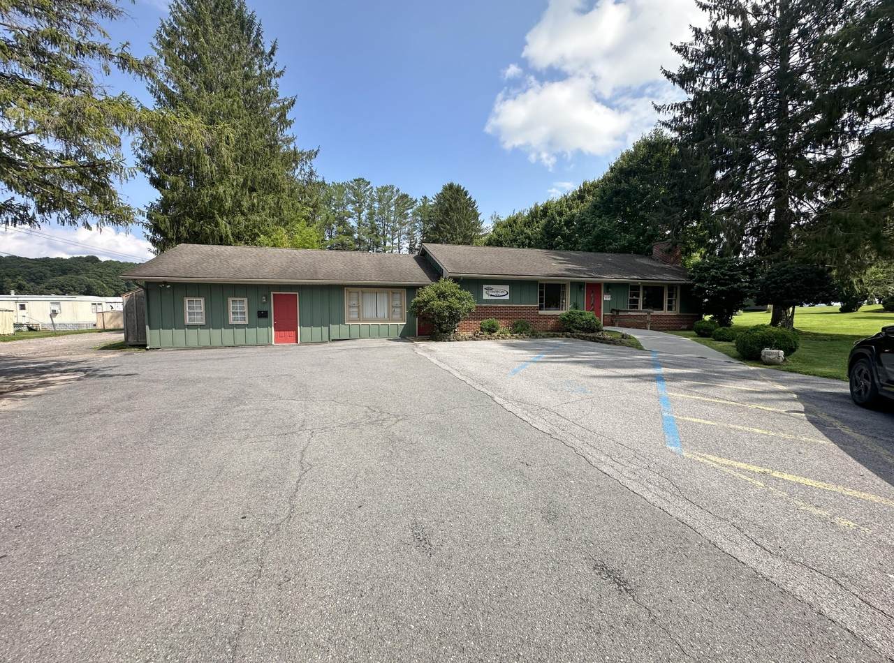 9016 Seneca Trl - Photo 1
