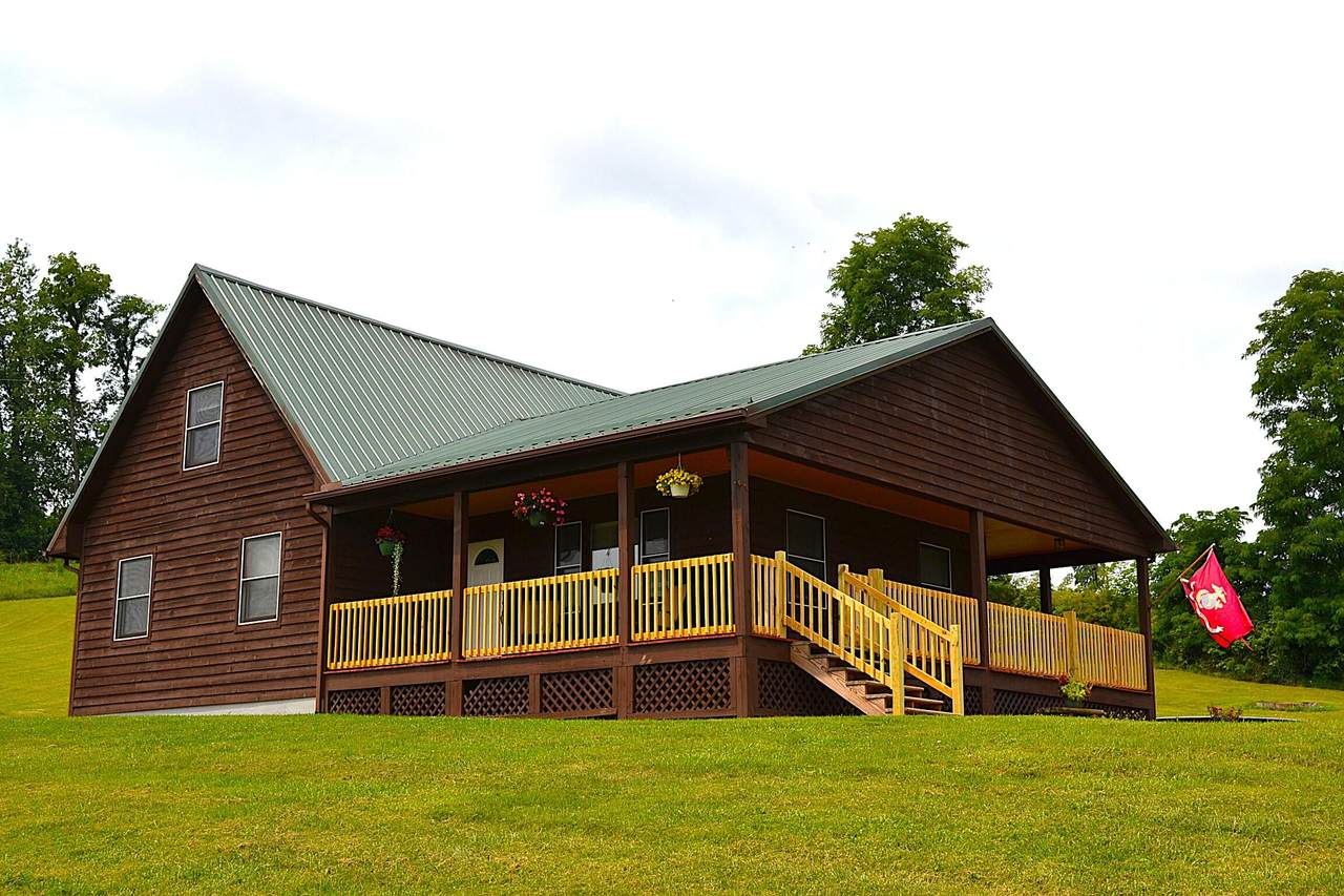 360 Valley Ridge Cir - Photo 1