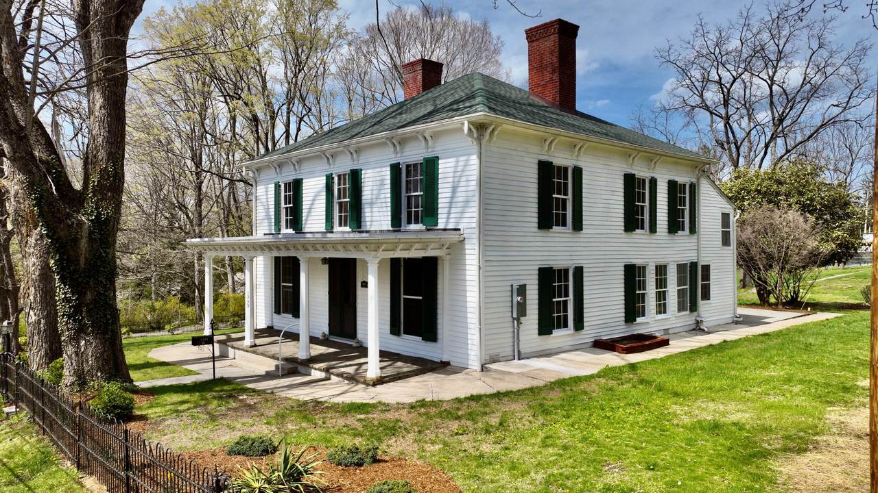 https://bt-photos.global.ssl.fastly.net/greenbrier/1280_boomver_1_26-982-2.jpg
