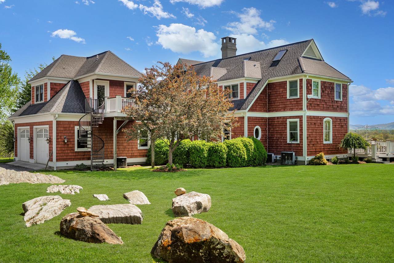 762 Rich Hollow Road - Photo 1