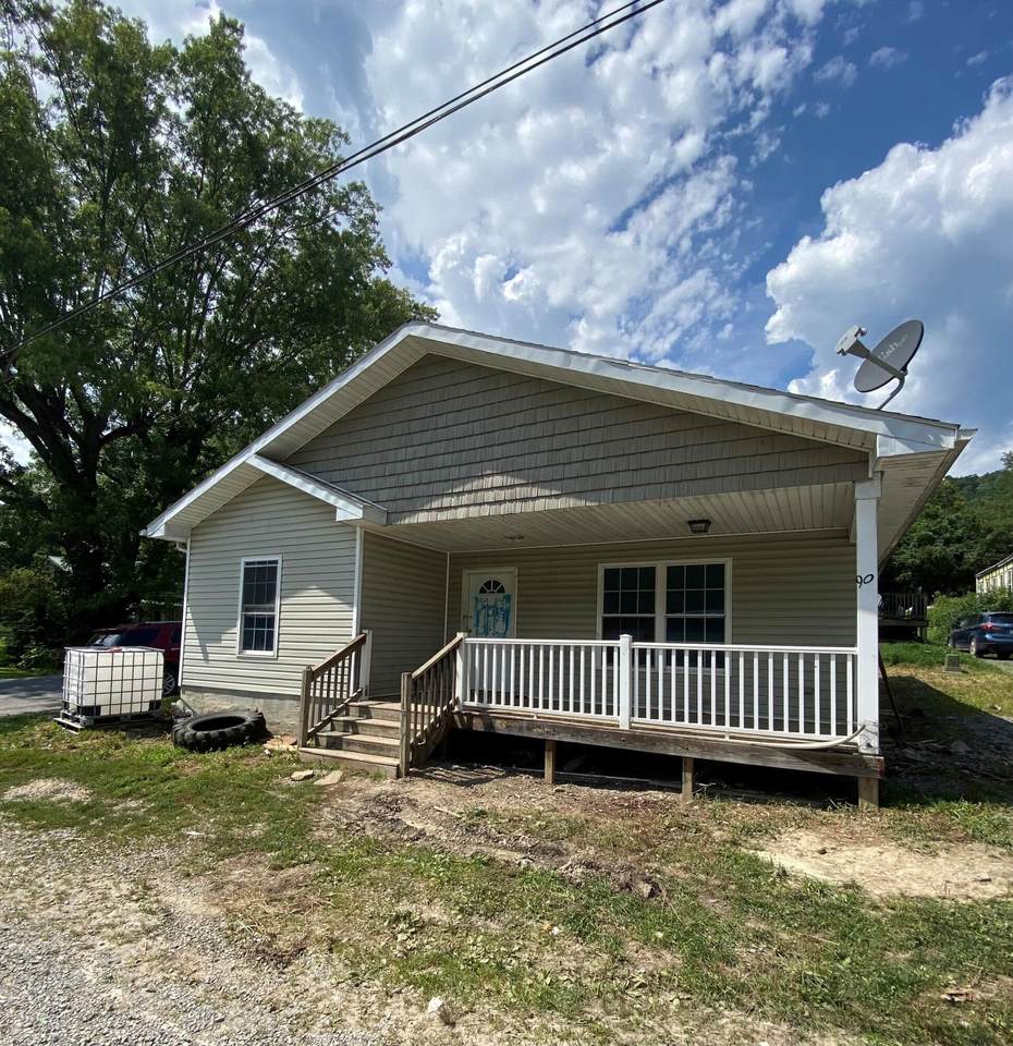 930 Goldenrod Dr. - Photo 1