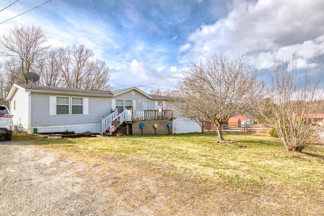 151 Woodlawn Drive - Photo 1