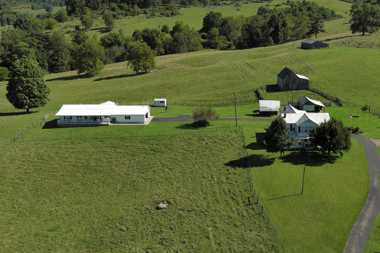 235 Williams Dr, RENICK, WV 24966 (MLS 231124) Greenbrier Real Estate Service