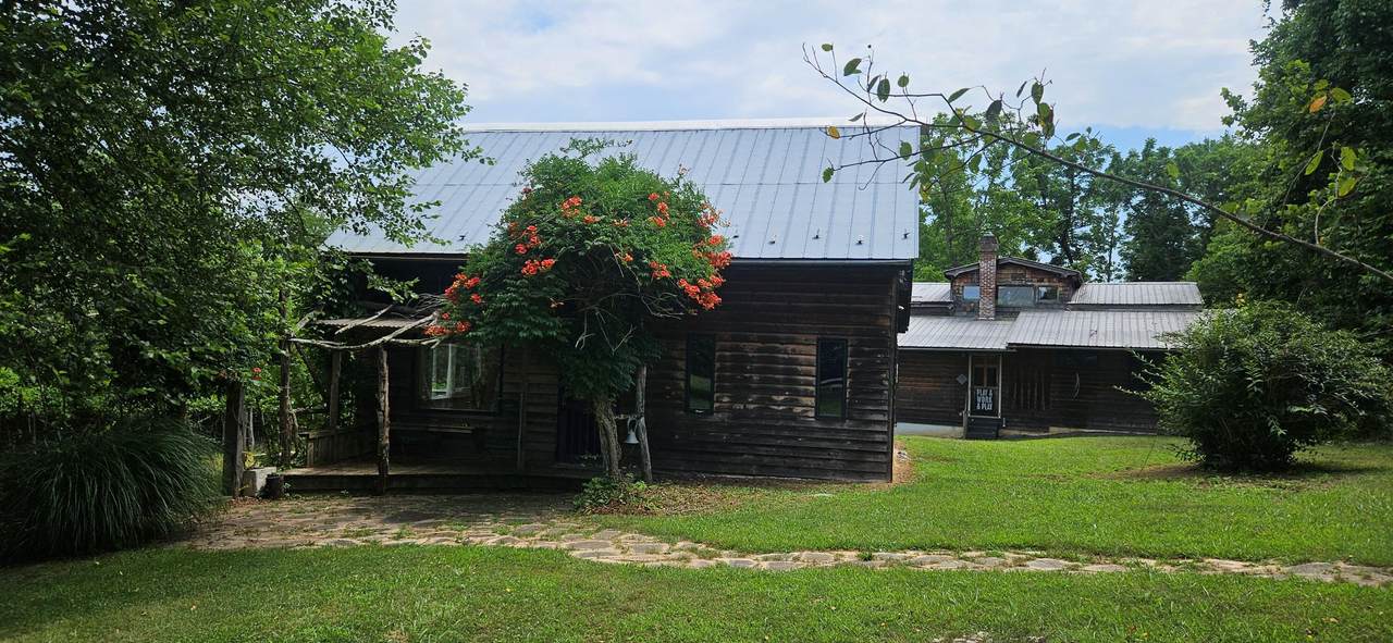 323 Ravens Way - Photo 1