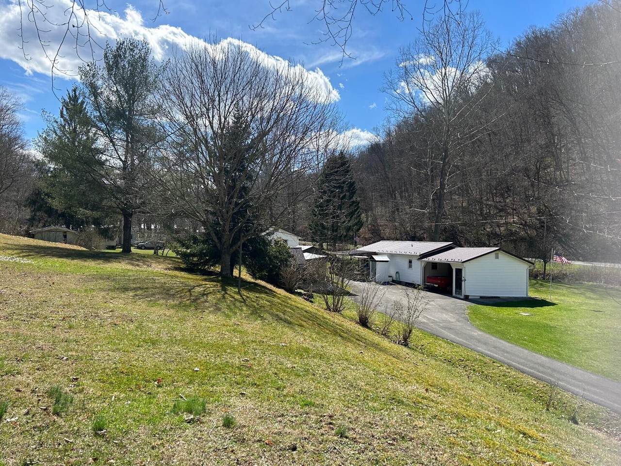 https://bt-photos.global.ssl.fastly.net/greenbrier/1280_boomver_2_24-329-2.jpg