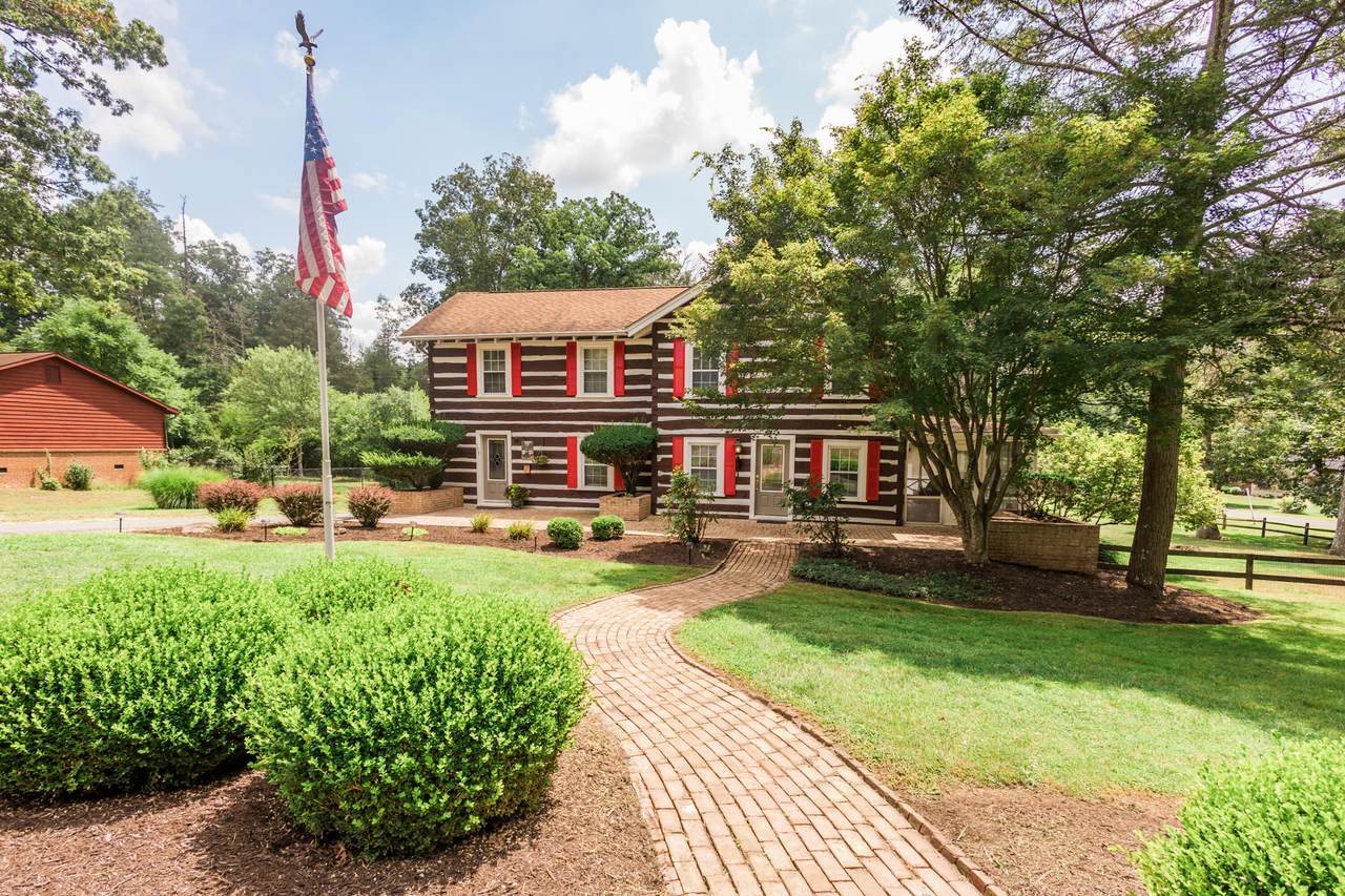 139 Park St - Photo 1