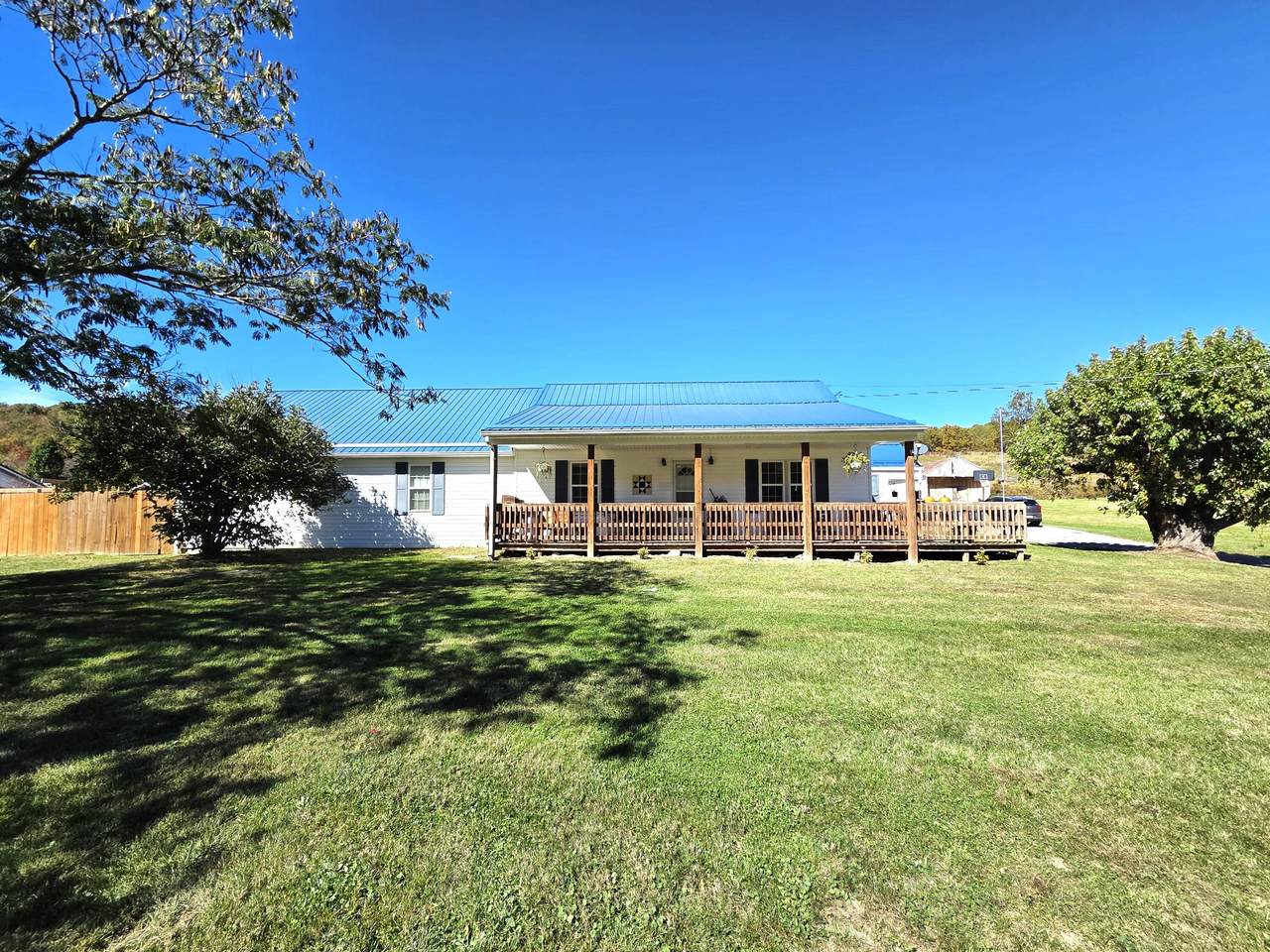 6893 Seneca Trl - Photo 1