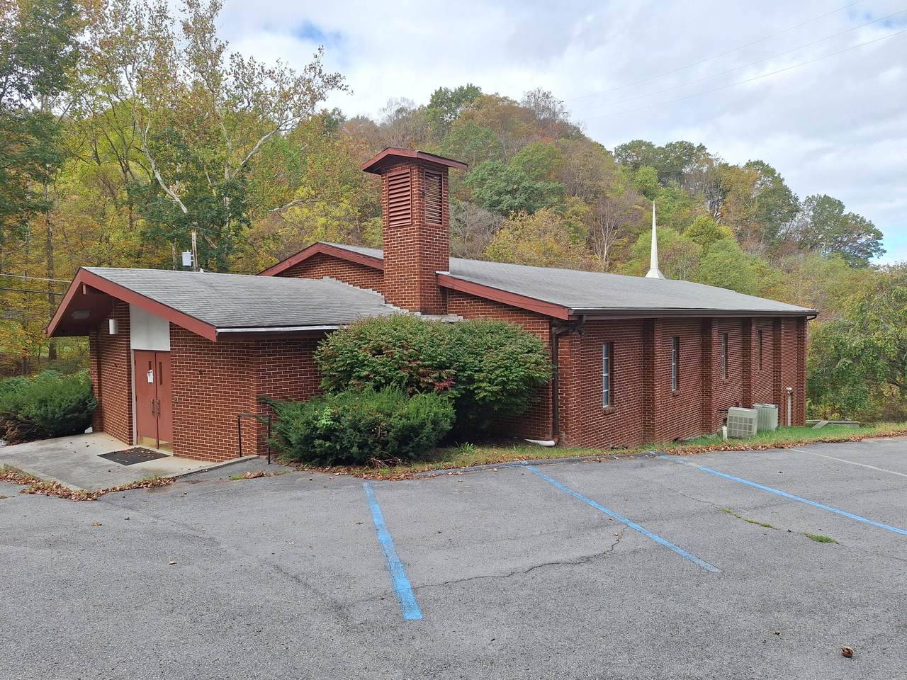 211 Morgan Hollow Rd - Photo 1