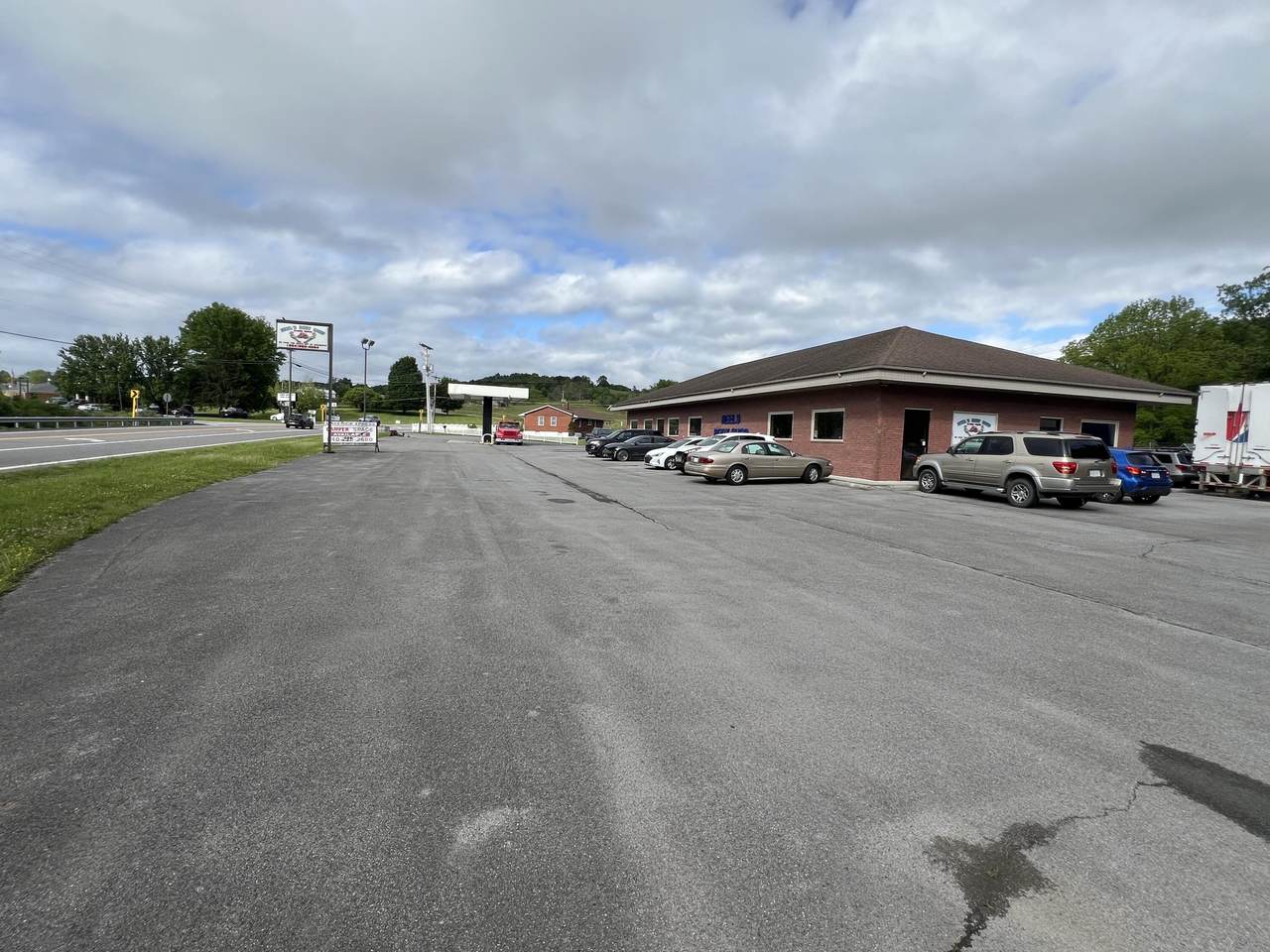 10770 Seneca Trl - Photo 1