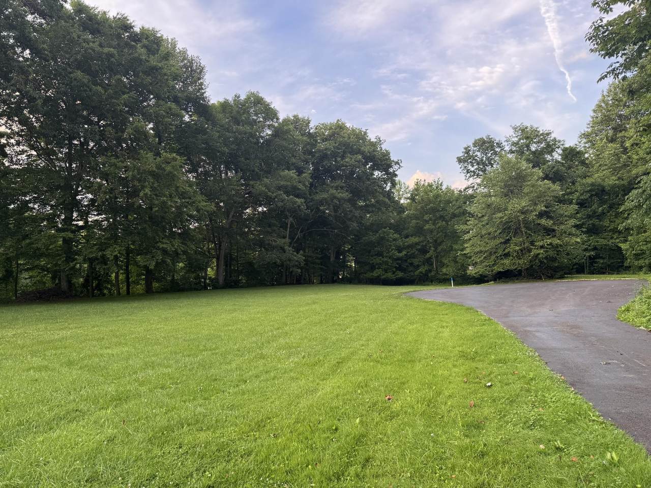 557 Fox Run Rd - Photo 1