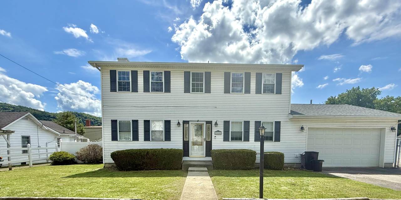 240 Giles Ave - Photo 1