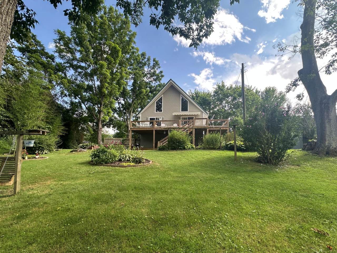 10 Greenbrier Dr - Photo 1