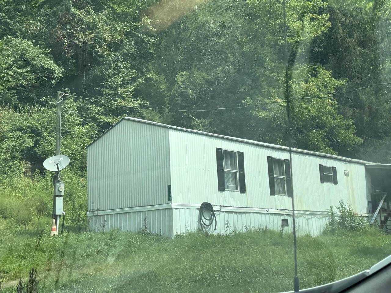 1061 Vandale Fork Rd - Photo 1