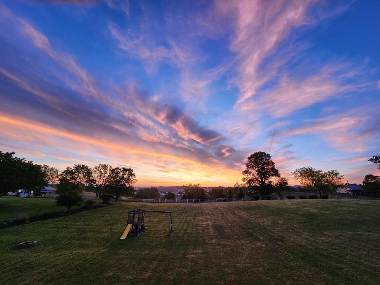 https://bt-photos.global.ssl.fastly.net/greenbrier/1280_boomver_2_26-1251-2.jpg