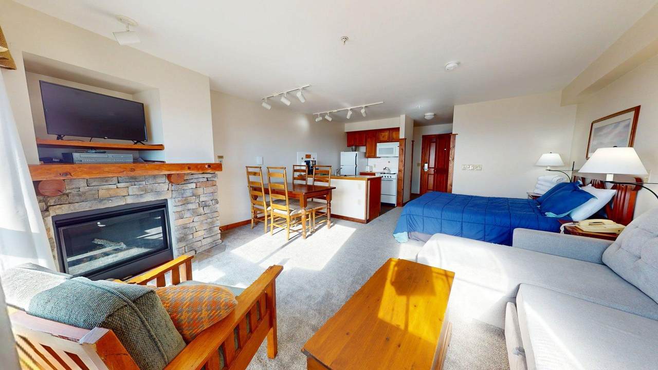 207 6175 Snowshoe Drive - Photo 1