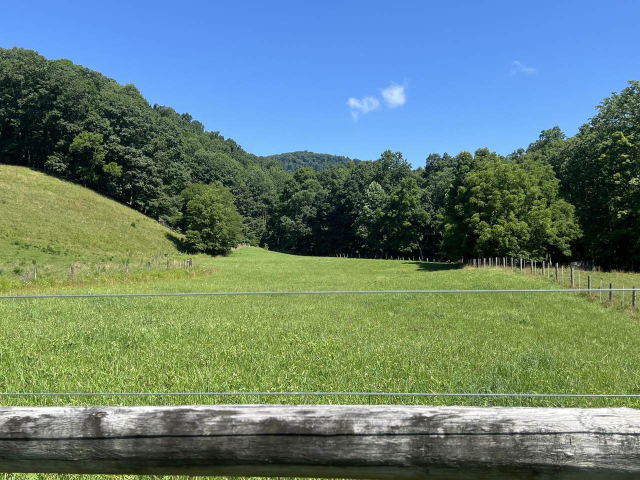 https://bt-photos.global.ssl.fastly.net/greenbrier/1280_boomver_2_26-900-2.jpg