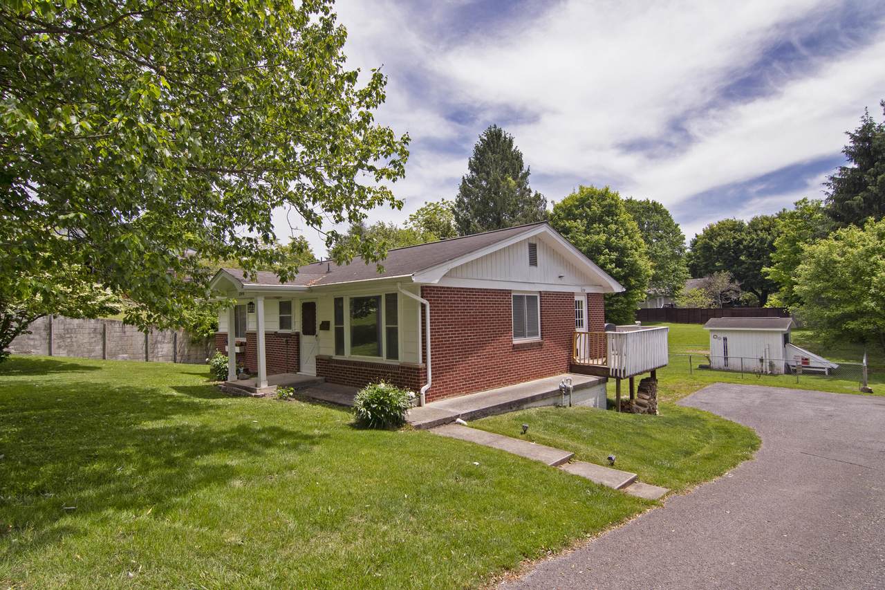 208 Church St - Photo 1