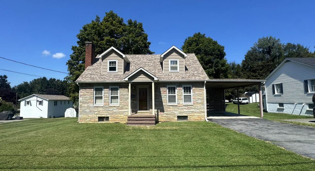 686 Lafayette St - Photo 1