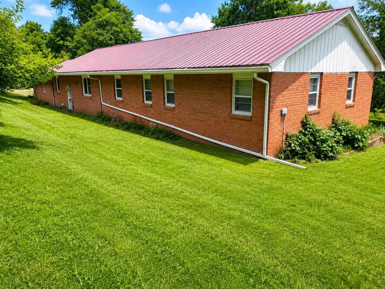 https://bt-photos.global.ssl.fastly.net/greenbrier/1280_boomver_2_26-811-2.jpg
