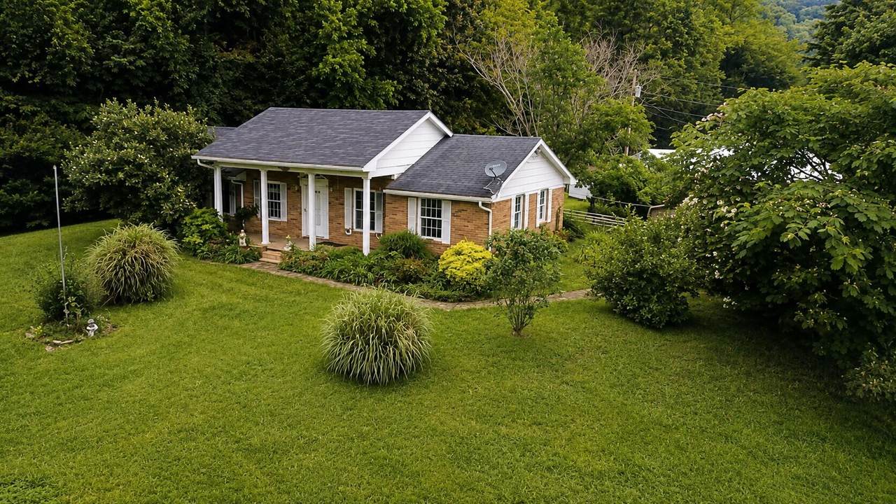 92 Fawn Ln - Photo 1