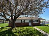 470 Baker St - Photo 4