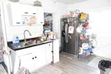 385 Mountain Ave - Photo 4