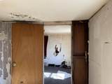 105 Unknown - Photo 3