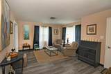 577 Holt Ln - Photo 3