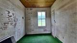 725 Old Spruce Rd - Photo 16