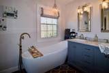 5427 Lobelia Rd - Photo 56