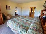 935 Vista Way - Photo 75