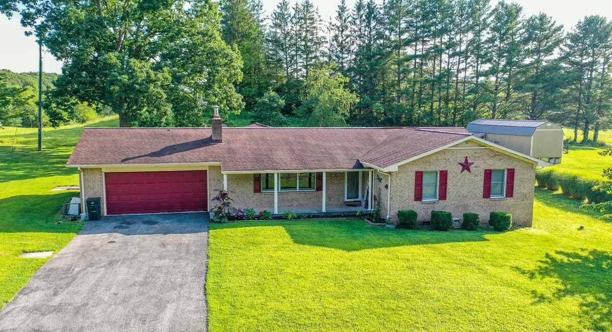 252 Oak Dr - Photo 1