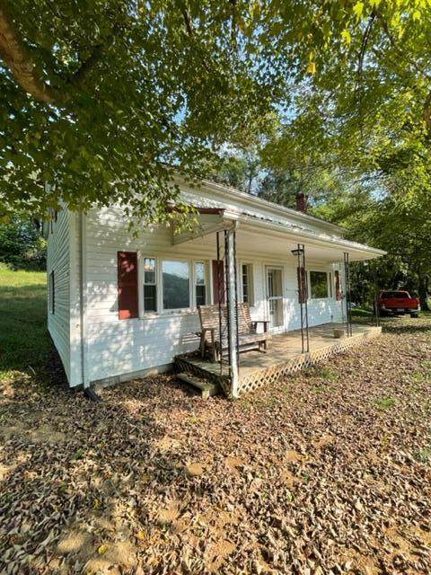159 Zenith Rd - Photo 1
