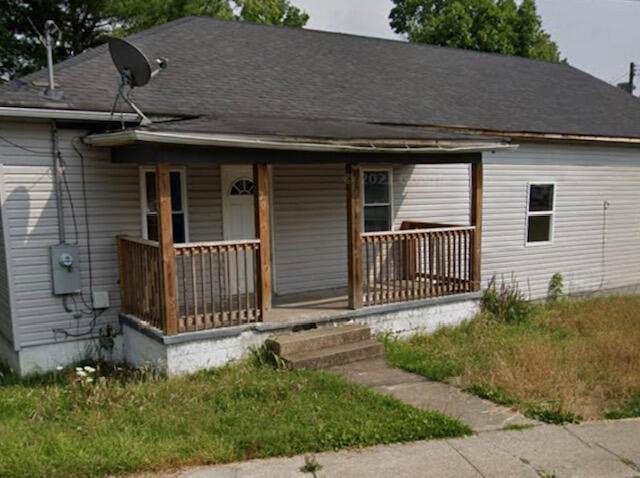 204 Vance Dr - Photo 1