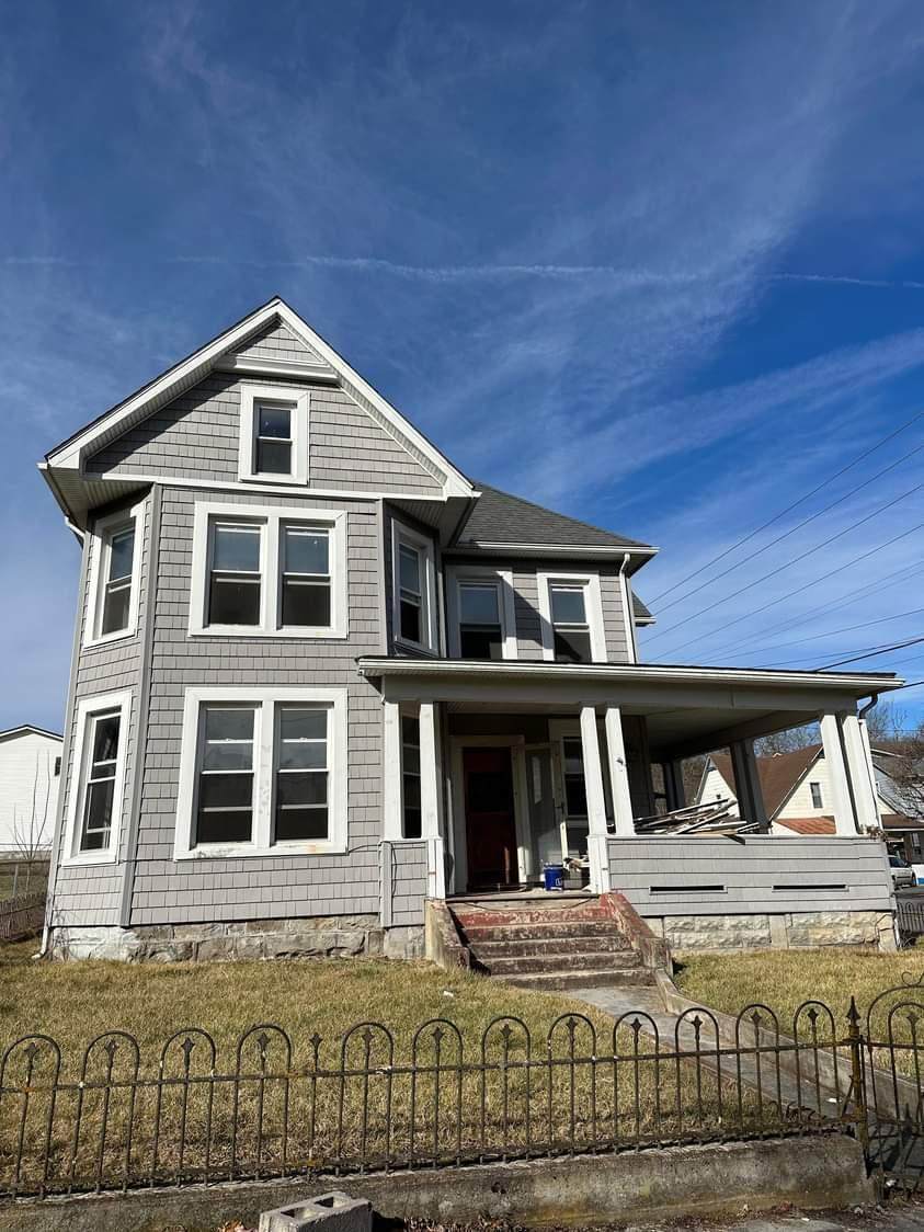 548 Pocahontas Ave - Photo 1