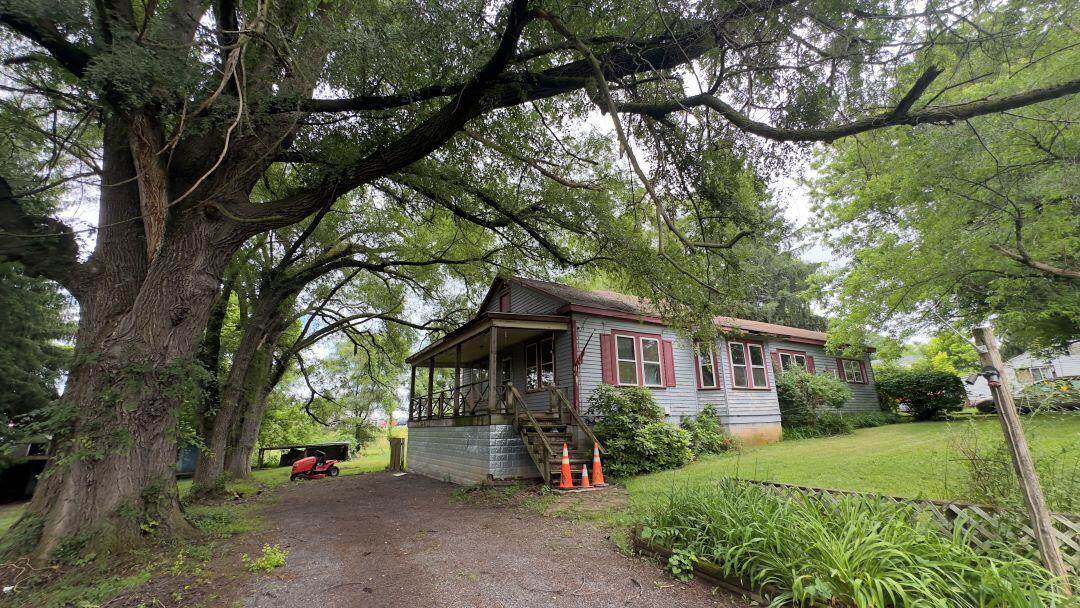 165 Monroe Ave - Photo 1