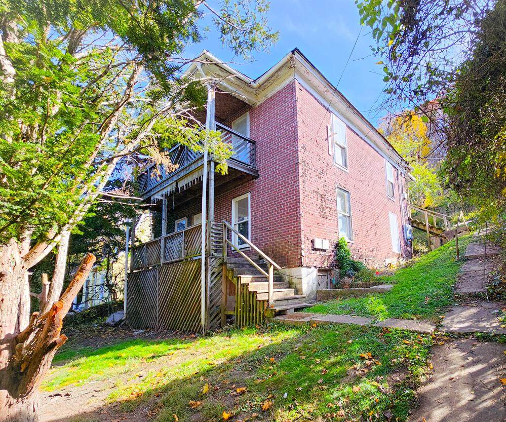 1100 Temple - Photo 1