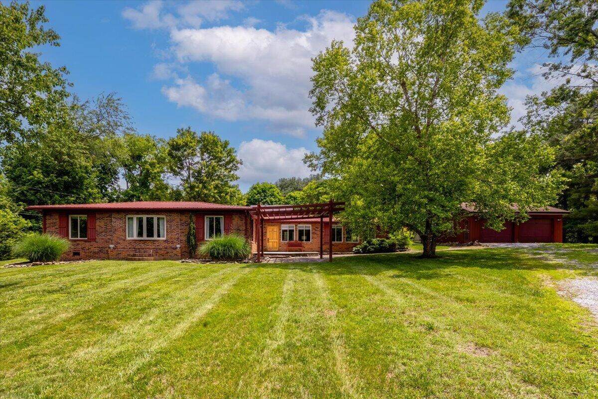604 Ripplemead Rd - Photo 1